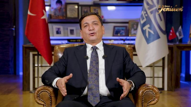 Kavga ettiği amcasını sokak ortasında tabancayla vurdu